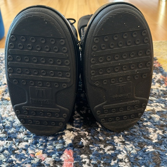 BLACK MOON BOOTS - Picture 9 of 10